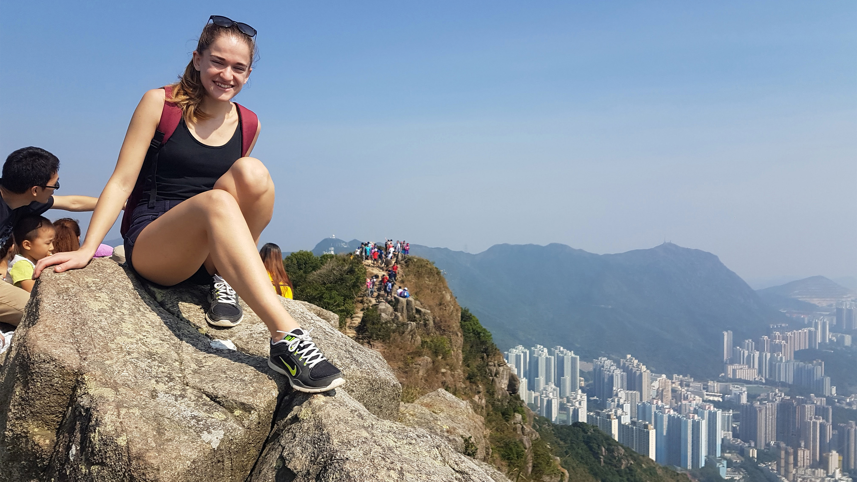 Charikleia enjoys hiking with her friends in Hong Kong to avoid burn-out and refresh her mind. The Lion Rock is one of her favorite hiking trails.