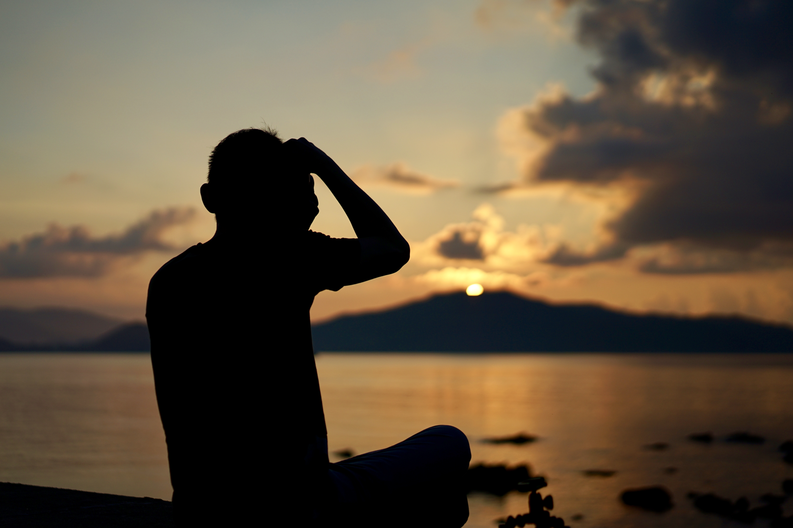 Capturing sunrise and sunset at HKUST, the place that shaped Nick
