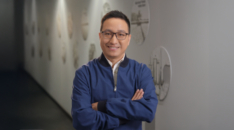 周圆圆教授感谢科大对新任教员的支持,让他能探索不同的研究方向,追求学术卓越。 周圆圆教授感谢科大对新任教员的支持,让他能探索不同的研究方向,追求学术卓越。