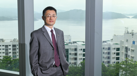 Prof. Shao Minhua’s fast-rising career in academia and industry has advanced high-performance, cost-effective hydrogen fuel cells and solid-state lithium batteries, driving green transportation. Prof. Shao Minhua’s fast-rising career in academia and industry has advanced high-performance, cost-effective hydrogen fuel cells and solid-state lithium batteries, driving green transportation.