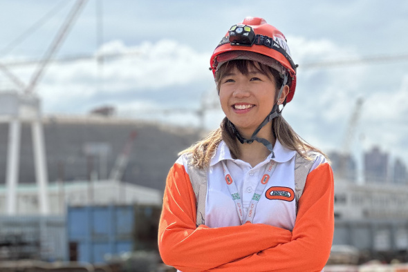 Janice advises those following in her footsteps to be mentally ready for the challenges of life on a construction site. Janice advises those following in her footsteps to be mentally ready for the challenges of life on a construction site.