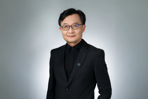 陈雷教授在空间数据管理丶空间众包和深度学习框架方面作出卓越贡献，获国际计算机学会选为2024年会士。