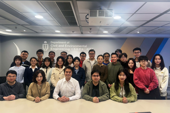 Prof. Dan Tsang (center, front row), corresponding author of the paper, and Dr. Xu Zibo (second right, front row), first author of the paper, and other team members in Prof. Tsang’s research group.