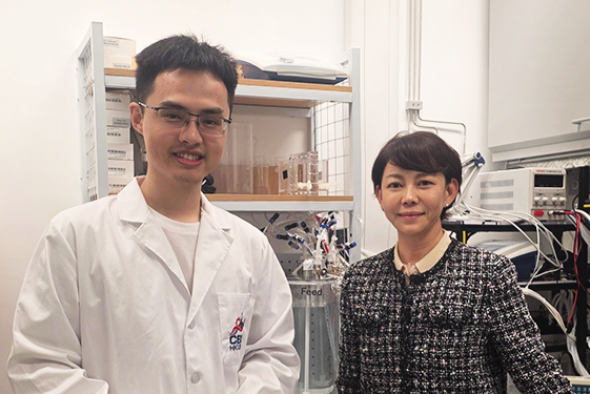 Prof. Alicia An (right), Professor in the Department of Chemical and Biological Engineering and the study’s corresponding author, together with her postdoc Dr. Sun Jiawei (left), the study’s first author, who is holding a membrane module, are pictured beside a desalination system.