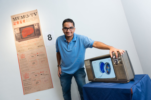 Urvil Sheth and the MemoTV he developed with his teammates in the Design Thinking course.