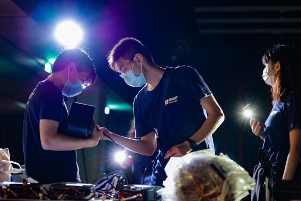 The HKUST team won in Robocon Hong Kong Contest 2021, marking its 11th championship in the contest. The HKUST team won in Robocon Hong Kong Contest 2021, marking its 11th championship in the contest.