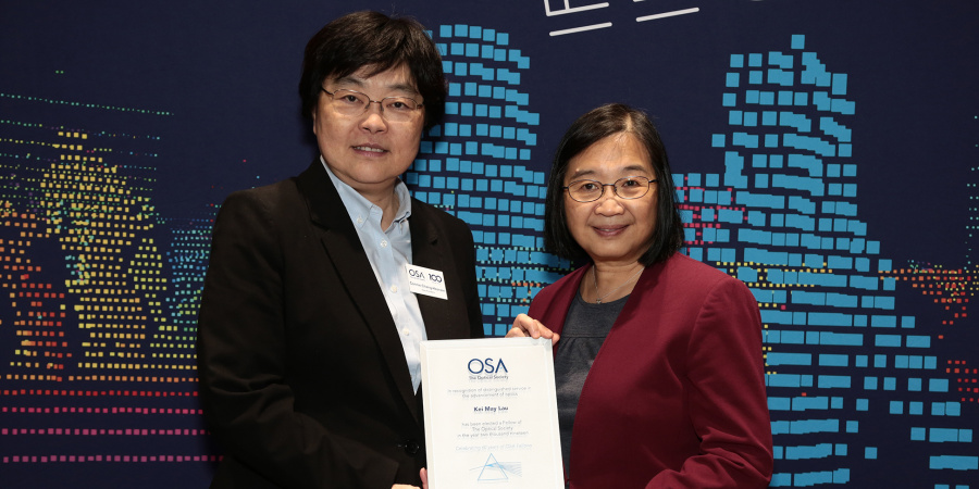 Prof. Kei May LAU (right) was presented the OSA fellow plaque by OSA Vice President Prof. Constance J. CHANG-HASNAIN at the Conference on Lasers and Electro-Optics 2019 in San Jose, California, US on 7 May. 