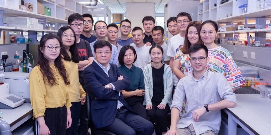 Prof. Zhao Tianshou with his research group