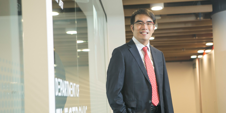 潘永安教授是矽光子学研究领域其中一位早期参与者，该社群至今已发展成全球规模。