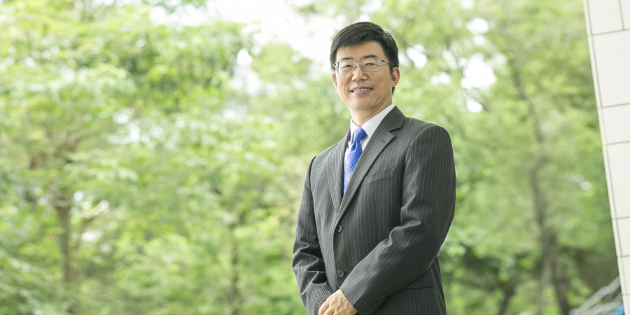 Geotechnical expert Prof. Zhang Limin: the profound personal impact of work related to the 2008 Wenchuan earthquake in Sichuan led to his pioneering role in the emerging science of multi-risk emergency management.