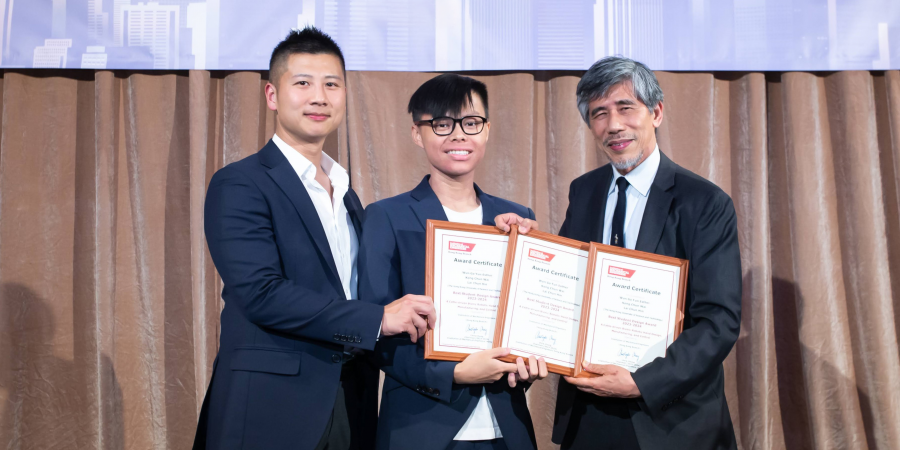 Lai Chun-Hin (center), Prof. Robin Ma (left) and former Department Head Prof. Matthew Yuan (right) at the IMechE Hong Kong annual dinner on May 9, 2024