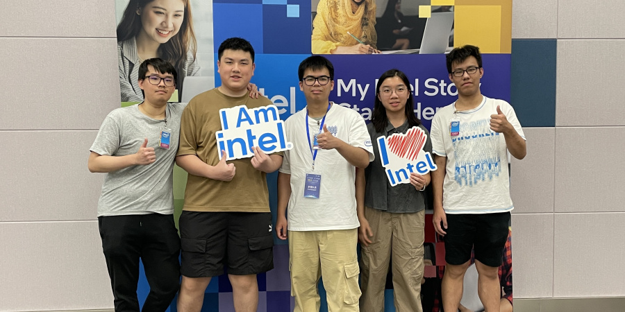 Engineering Students Won Two Second Prizes at Intel Cup Undergraduate Electronic Design Contest