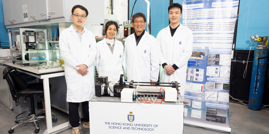 Prof. Sun Qingping (second right) and Prof. Yao Shuhuai (second left), both Professors of the Department of Mechanical and Aerospace Engineering (MAE), MAE Postdoctoral Research Associate Dr. Zhou Guoan (first left), and MAE PhD student Li Zexi (first right) with the world’s first kilowatt-scale elastocaloric green cooling device they develop.