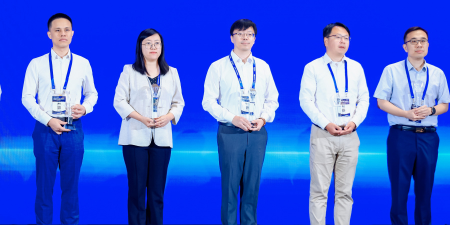 Prof. Fu Lin (first left) received the 19th Youth Science and Technology Award of the Chinese Society of Theoretical and Applied Mechanics on July 19, 2025, during the Chinese Congress of Theoretical and Applied Mechanics 2025 in Changsha, China. He is one of the 10 recipients across China for this award and the only one from a Hong Kong institution.