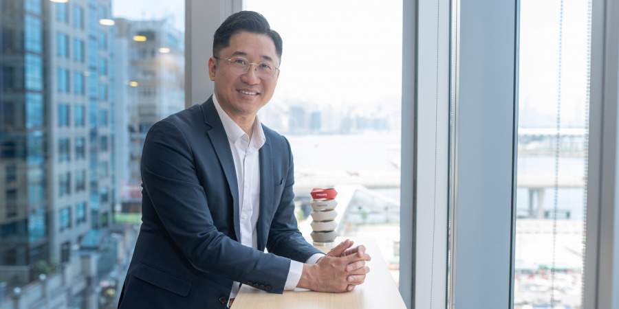 Michael Leung boasts an extraordinary global career and credits his success to HKUST and a lifelong commitment to innovation and mentorship.