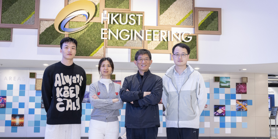 研究团队成员包括科大机械及航空航天工程学系讲座教授及通讯作者孙庆平教授（右二）、教授及共同通讯作者姚舒怀教授（左二）、研究助理教授及第一作者周国安教授（右一）、博士生及第二作者李泽希（左一）。 