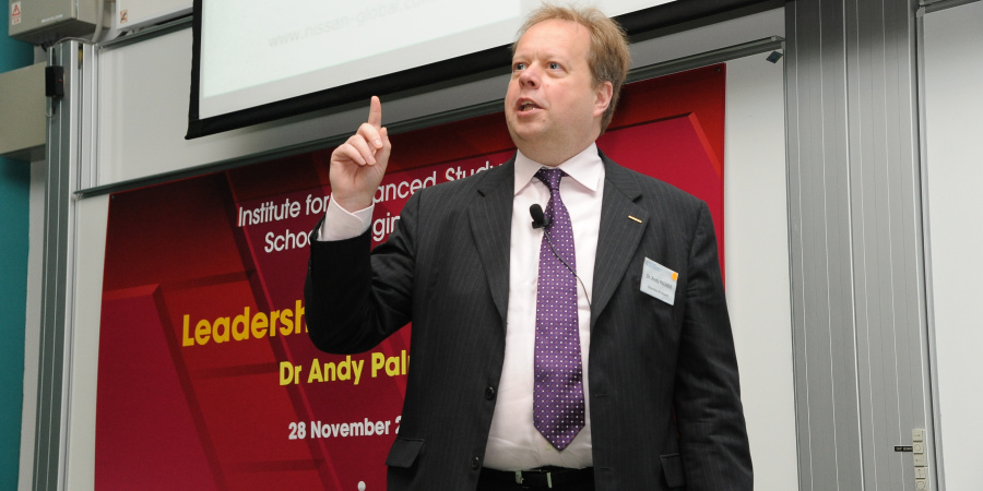 Dr Andy Palmer delivering his lecture on "Leadership of Innovation"