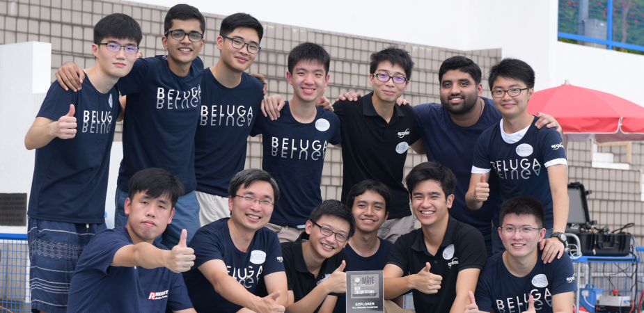 HKUST’s Robotics Team leader Prof Woo Kam Tim (second left, front row), his team members and their ROV Beluga.
