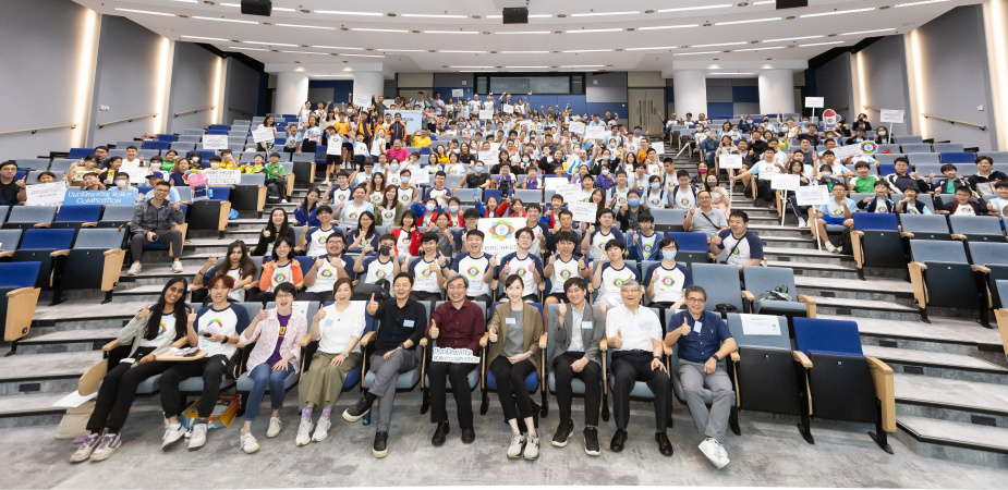 Over 200 Primary 4 to Secondary 3 students from 30 schools participated in the HKUST Underwater Robot Competition 2024 on April 20-21. 