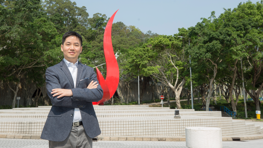 Prof. FAN Zhiyong Awarded Xplorer Prize 2022