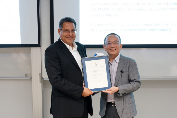 Prof. Khaled BEN LETAIEF, the New Bright Professor of Engineering and Chair Professor of Electronic and Computer Engineering at HKUST, was presented the Distinguished Research Excellence Award, the most prestigious accolade, by Prof. Tim CHENG Kwang-Ting, HKUST Dean of Engineering.