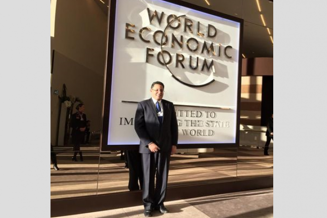 2015年，李德富教授代表科大出席在瑞士達沃斯舉行的世界經濟論壇年會。