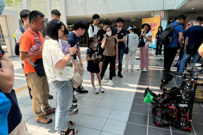 HKUST Robotics Team showcased and demonstrated their robots to the visitors.