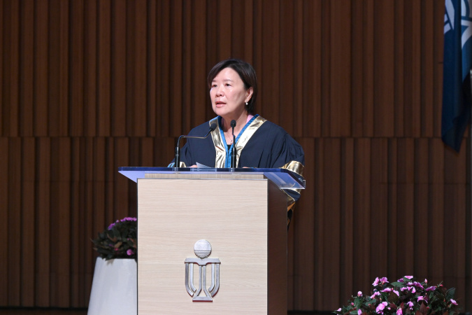 HKUST President Prof. Nancy Ip delivers welcoming address for the ceremony.