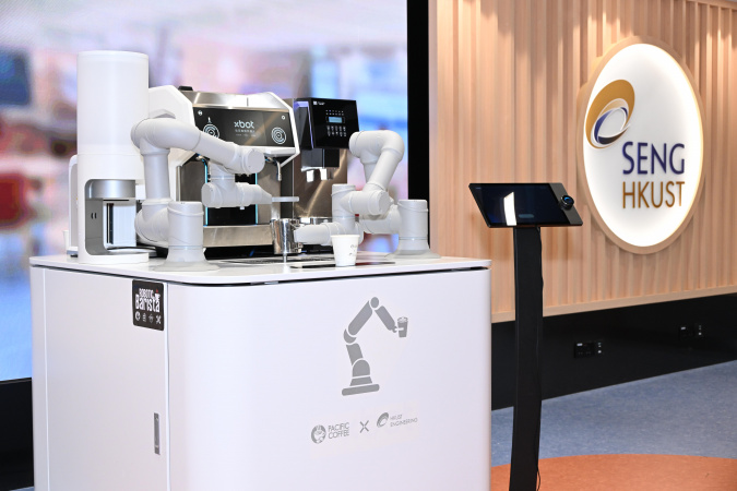 The robotic coffee machine is housed in the Engineering Commons, the School’s newly renovated central hub for student learning and social gatherings. It will initially be used for training and educational purposes in the School’s peer mentoring program.