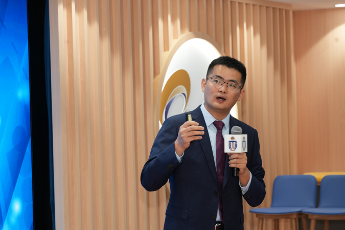 Prof. Chen Hao’s team has developed four AI-driven models, which can assist both general and specialist medical practitioners in diagnosing and prognosing up to 30 types of cancers and diseases. 