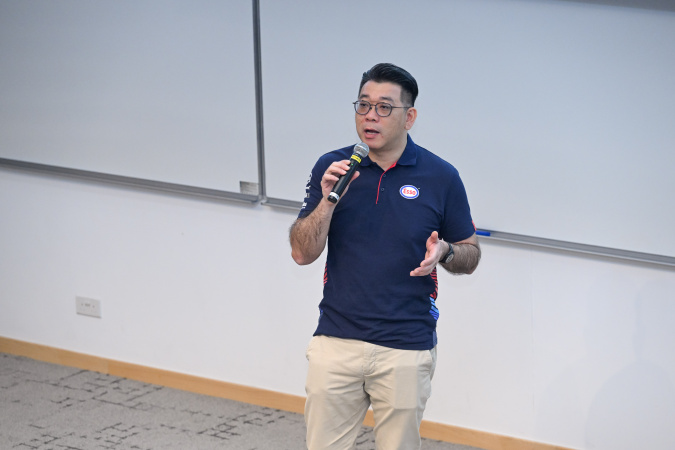 At the opening ceremony, Ms. Mabel Leung and Mr. Tony Kwok (pictured) from ExxonMobil Hong Kong Limited highlighted the significance of STEAM education for future leaders. 