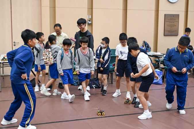 Participants were testing the fencing robot.