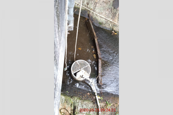Dam and water pump