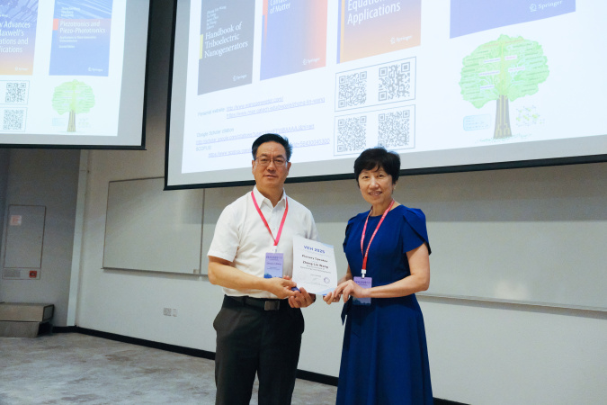 Plenary Speakers Prof. WANG Zhonglin (left) of Beijing Institute of Nanoenergy and Nanosystems, and Prof. Jean ZU (right) of Stevens Institute of Technology
