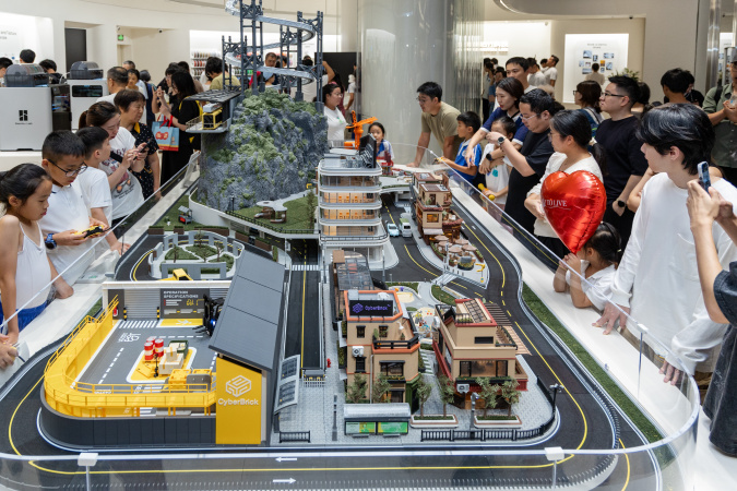 Bambu Lab’s retail shop in Shenzhen