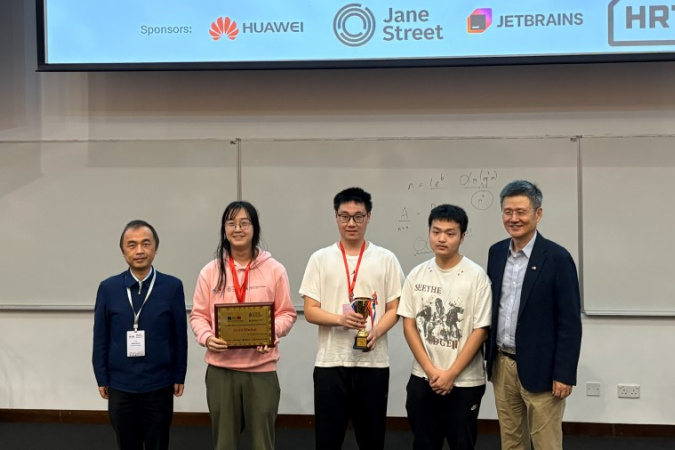 13 Gold medals were presented by Prof. Xiaofang ZHOU, Department Head of the Department of the Computer Science & Engineering, HKUST.