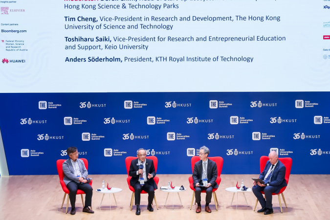 Prof. Tim Cheng, Vice-President for Research and Development of HKUST (second left), participates in a panel discussion titled “The unicorn factory: A practical guide from lab to launchpad”.