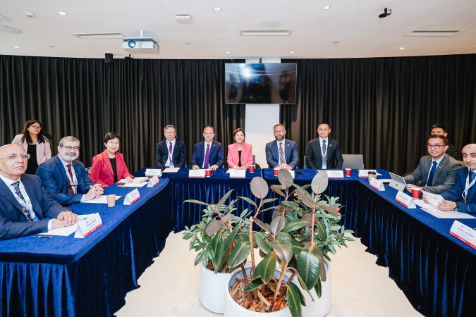 Prof. Nancy Ip participates in two leadership meetings with over 15 university presidents and senior leaders from institutions across Asia, engaging in candid, strategy focused exchanges on shared regional challenges. This session examines how Asia’s emerging innovation corridors—from the Greater Bay Area to other fast-growing technology belts—can redefine global technology leadership.