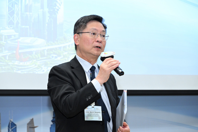 香港工程师学会秘书长薛永恒教授、工程师, GBS, JP