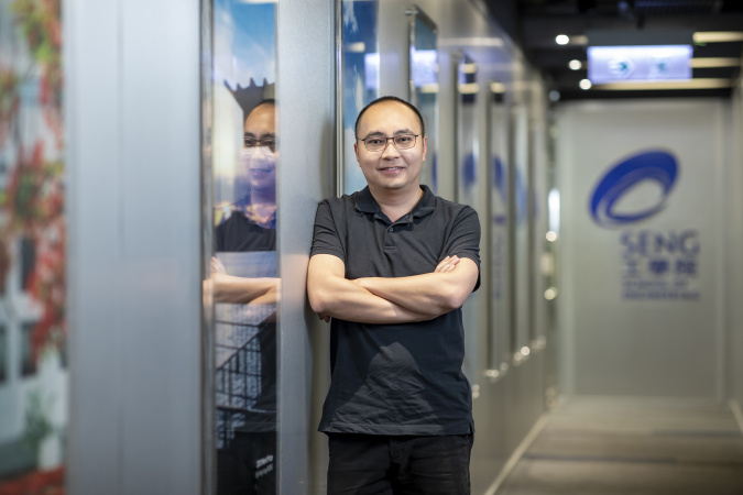 Ervin treasures his life at HKUST, from the beautiful environment and facilities to the strong network he has built with his fellow alumni and classmates over the past decade.