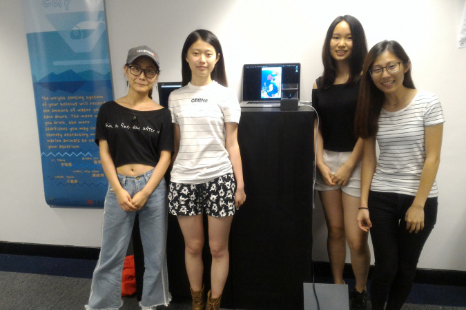 “Holo Cup”小组成员∶（左起）中美院的李雅娜和詹洁，以及科大的王雅琳和陈晓楠。