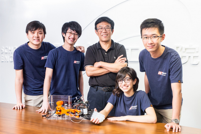 Team of “Soft Robotic Hand”: (From left) Pako YAM, Year 4 Student in Mechanical Engineering, HKUST Darren LAM, Year 4 Student in Mechanical Engineering, HKUST Prof Kai TANG, Professor of Mechanical and Aerospace Engineering, HKUST Rayan ARMANI, Year 4 Student in Mechanical Engineering and General Business Management, HKUST Harry GU, Year 4 Student in Mechanical Engineering and General Business Management, HKUST