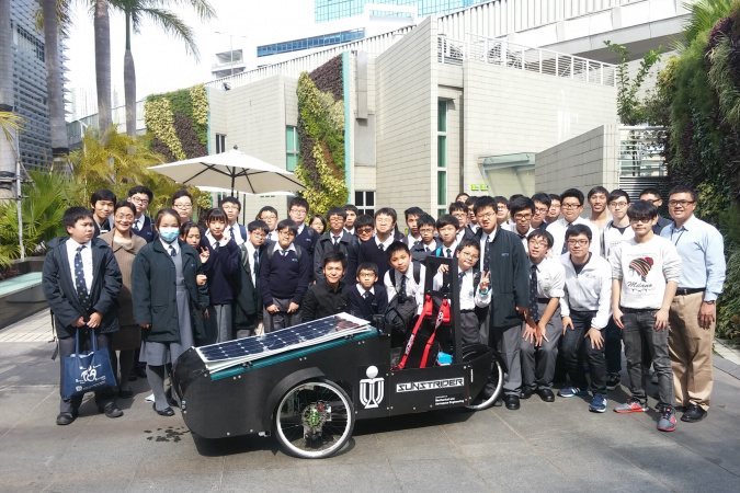 Team "Sunstrider" demonstrated their solar car and made a presentation to secondary school students in a post-competition exhibition held at EMSD headquarters.