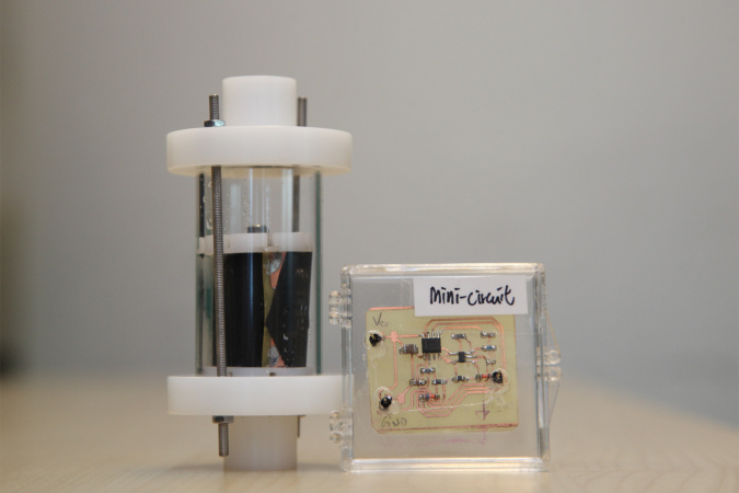 科大研發的小型脈衝電場殺菌裝置。
