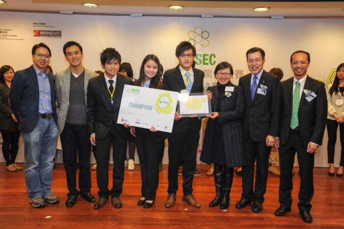Samantha and teammates (3rd to 5th from left) won the Champion and Best Presentation Award at the Hong Kong Social Enterprise Challenge for their innovative Elderly Simulation Program to encourage empathy towards elderly. 