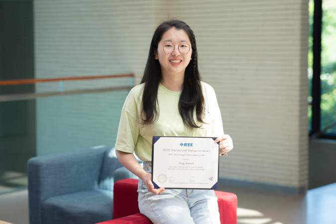 Electronic and Computer Engineering PhD Student TANG Shiwen was awarded the Mojgan Daneshmand Grant for Women by IEEE Antennas and Propagation Society.