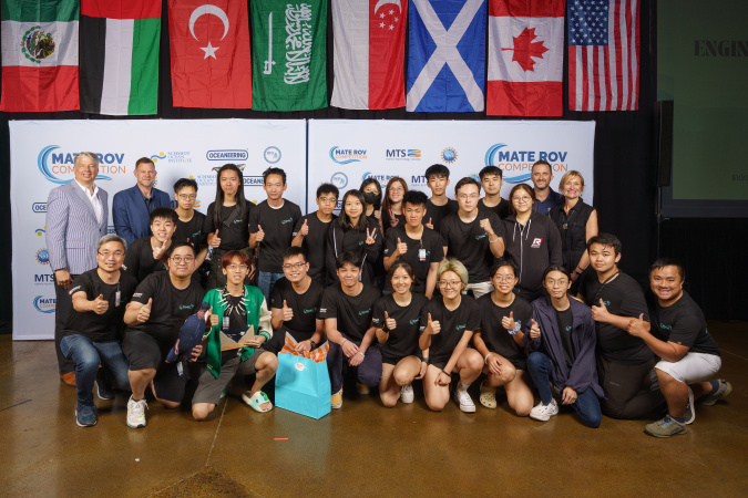 The HKUST ROV Team comprises 25 undergraduate students from various disciplines.