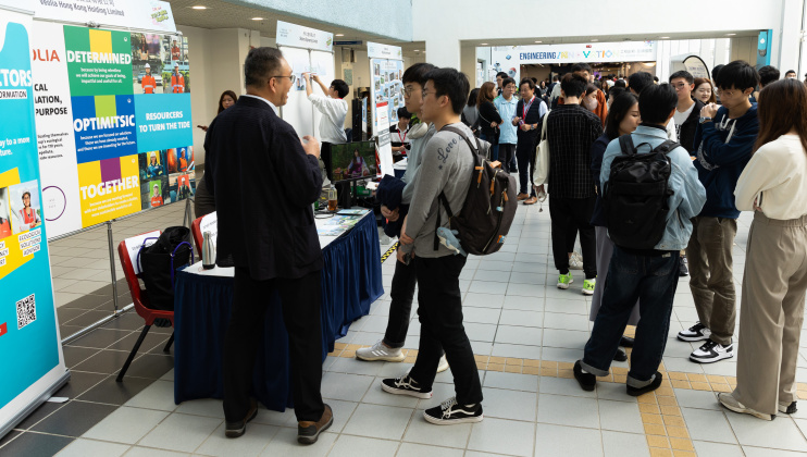 Over 300 students joined the Hong Kong Engineers Week 2024 Career Fair at HKUST on February 29, 2024 to learn about the latest trends and job opportunities in the engineering industry.