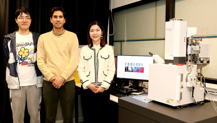 (From left) PhD student Zhu Zeyuan (second author), postdoctoral fellow and 2021 PhD graduate Dr. Mostafa Karami (first author), and Prof. Sherry Chen Xian (principal investigator and corresponding author)