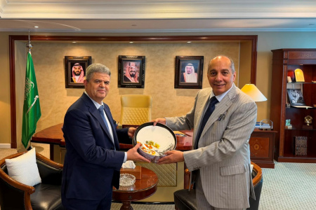 The Honourable Mr. Mazin Hamad Mohamad Alhimali, Consul General of Saudi Arabia in Hong Kong & Macau (right), extended congratulations and presented a special souvenir to Prof. Mohamed Salah Ghidaoui, Chinese Estates Professor of Engineering and Chair Professor of the Department of Civil and Environmental Engineering at HKUST (left) on July 15, 2026, at the Royal Consulate General of Saudi Arabia in Hong Kong.
